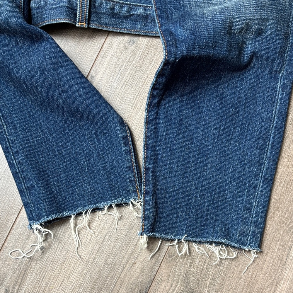 Levi’s Wedgie Straight Raw Hem Denim Jeans Size 28 - Picture 6 of 6